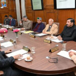 सरकारी कर्मचारियों के जींस-टी शर्ट पहनने पर लगाई रोक!